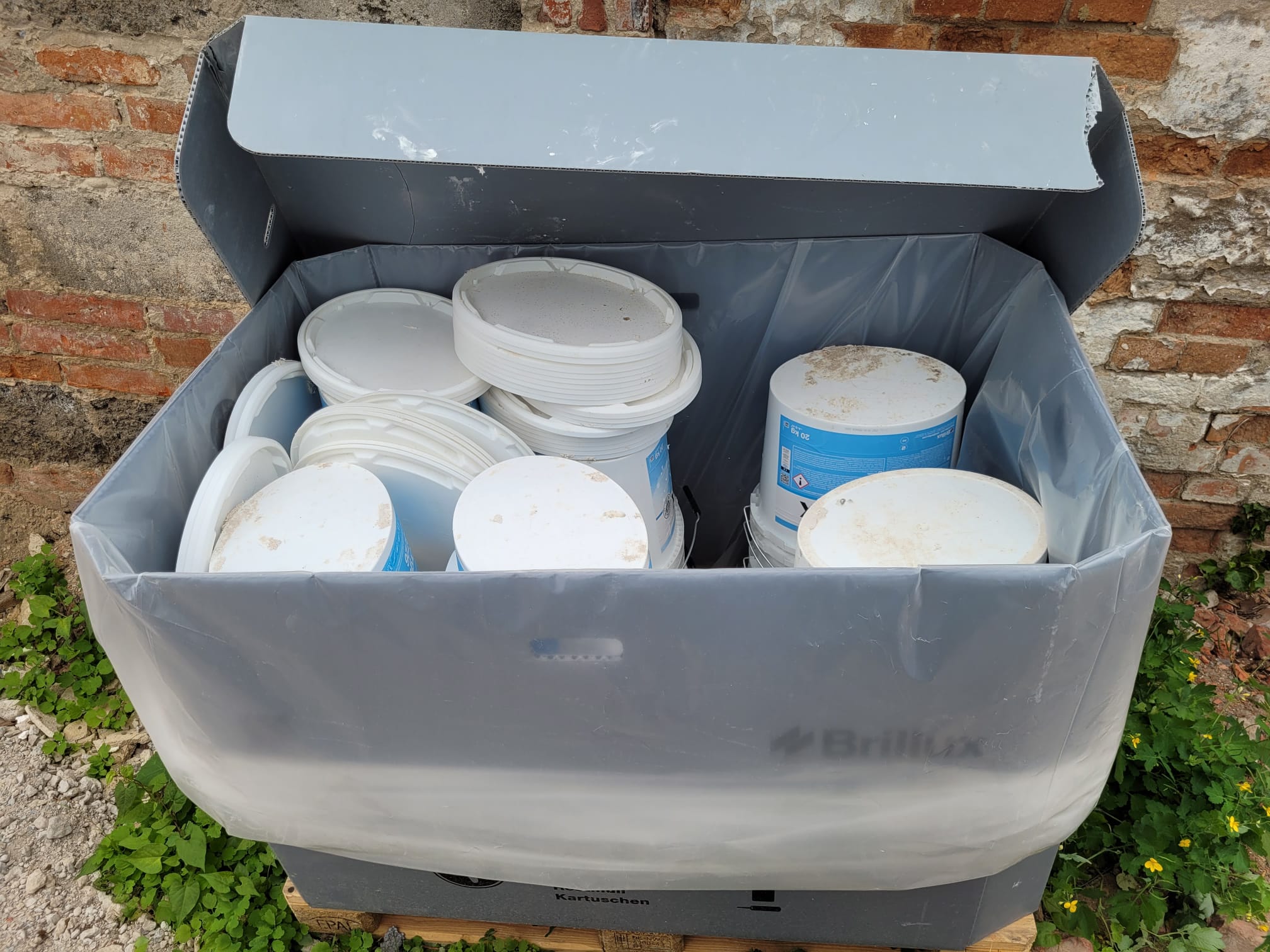 Sammelbox für leere Farbeimer Eimer Sammelbox zur Wiederaufbereitung von Farbeimern