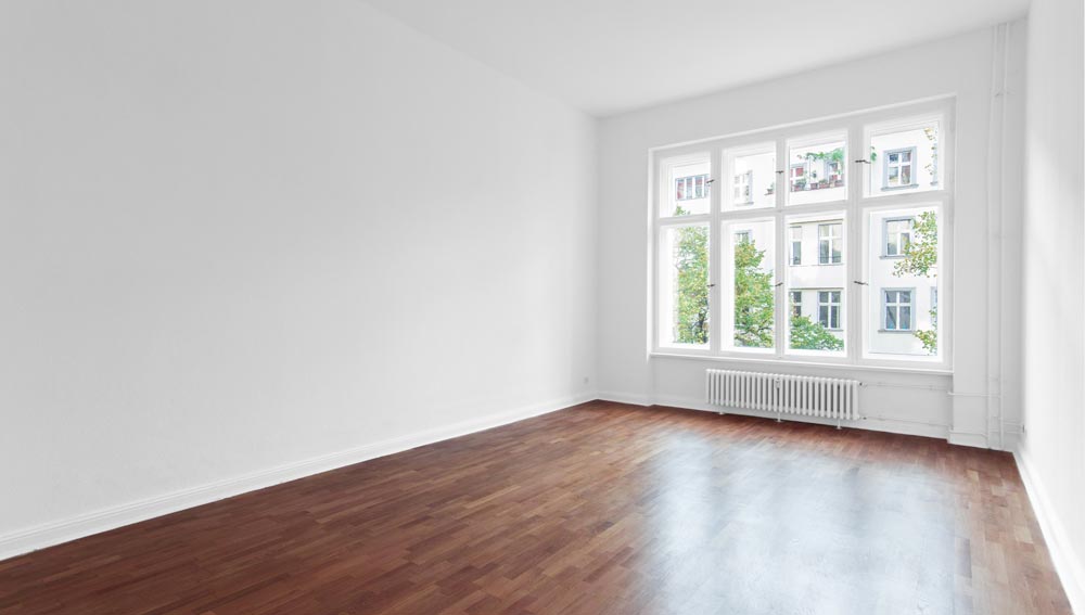 Zimmer frisch renoviert frisch renoviertes Zimmer mit neuem Bodenbelag